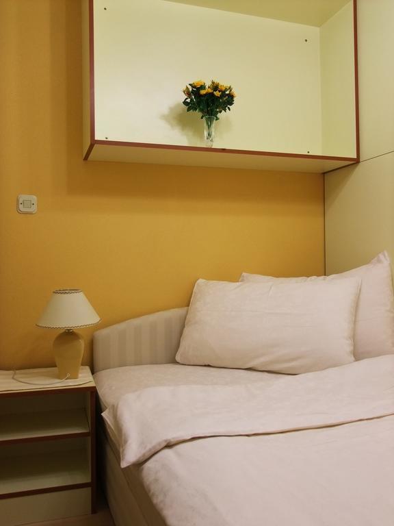 Bed & Breakfast Vila Stanisic 포제가 객실 사진