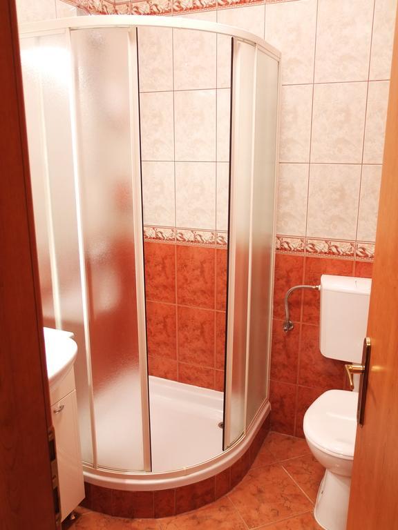 Bed & Breakfast Vila Stanisic 포제가 객실 사진
